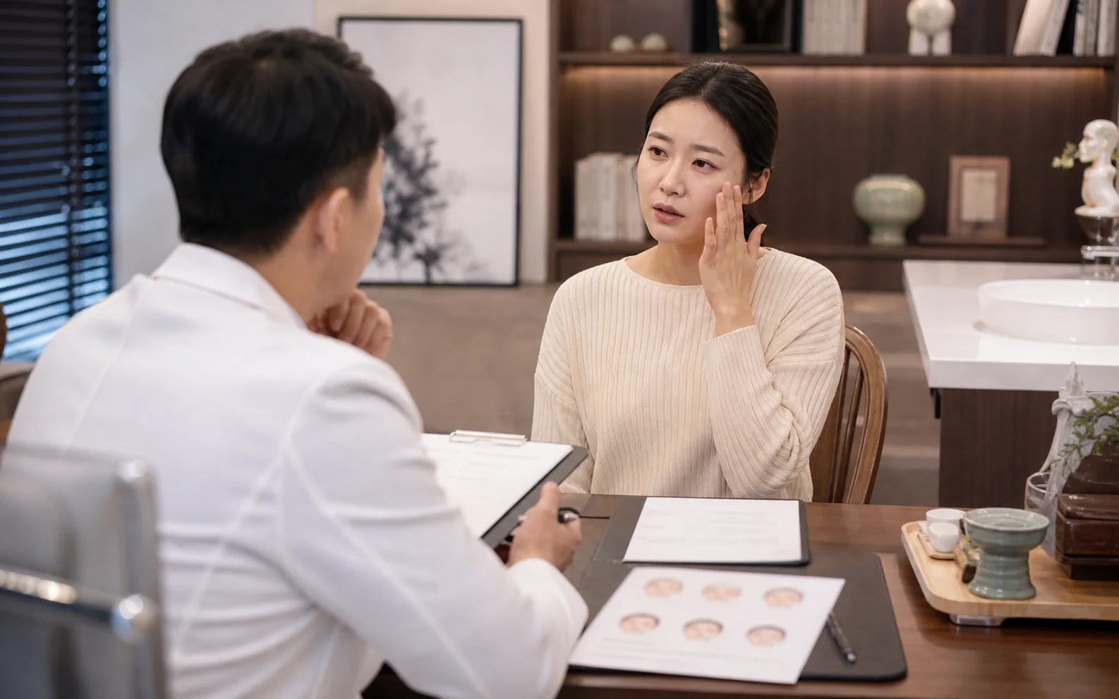 얼굴 움직임과 감각 변화를 함께 살펴보는 안면 상담